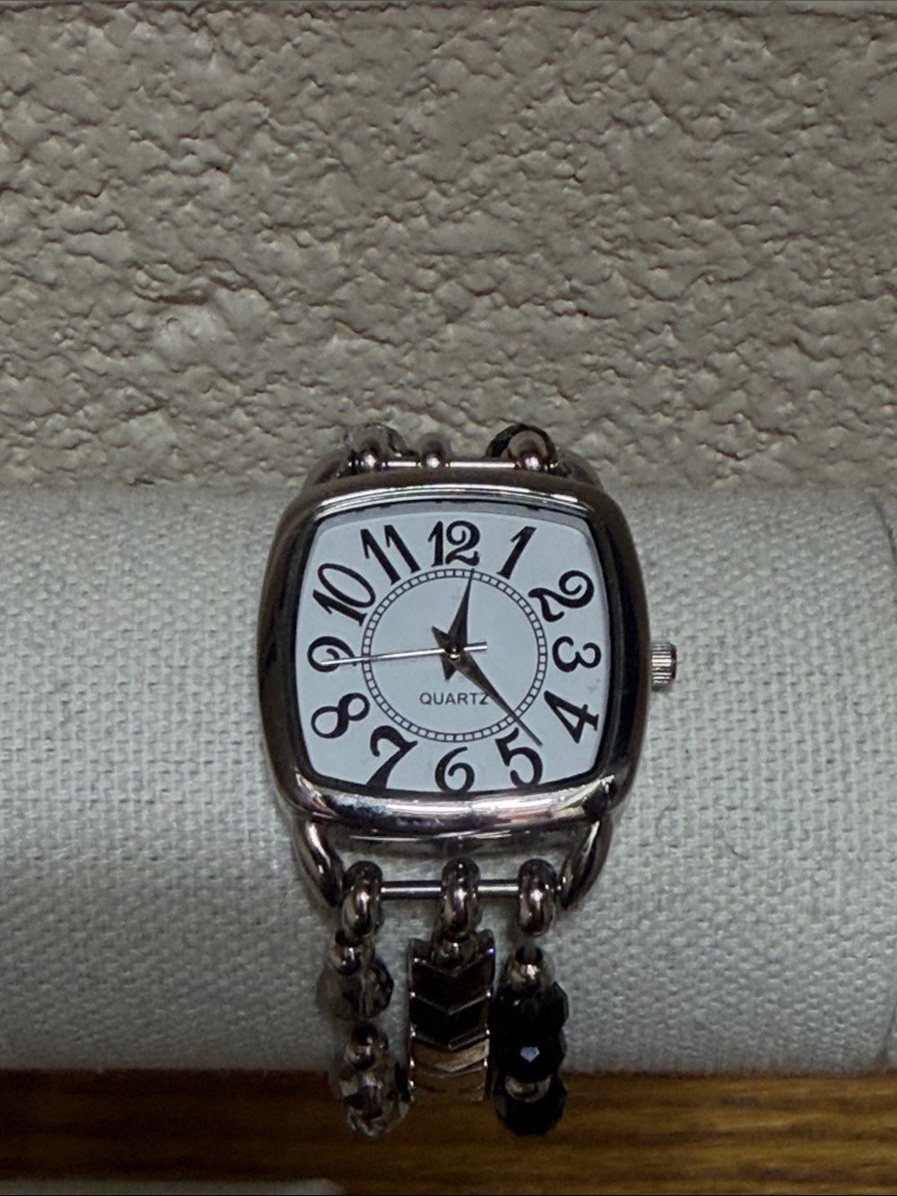 Quartz Women's Silver-Tone Bracelet Watch - Silver